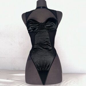 Lingerie/rave BEYOND WONDERLAND